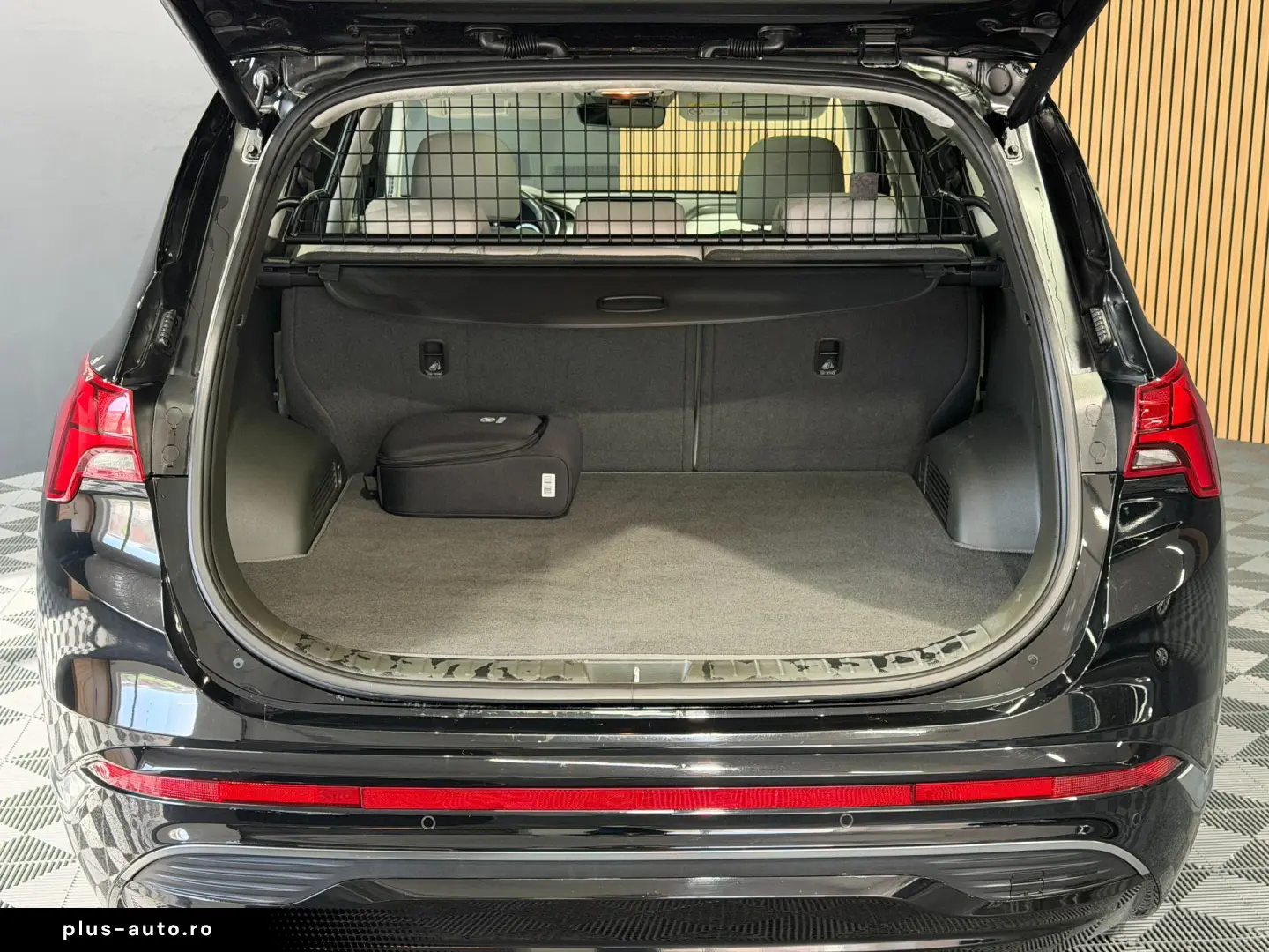 HYUNDAI SANTA FE 1.6 Plugin-Hybrid 4WD Signature