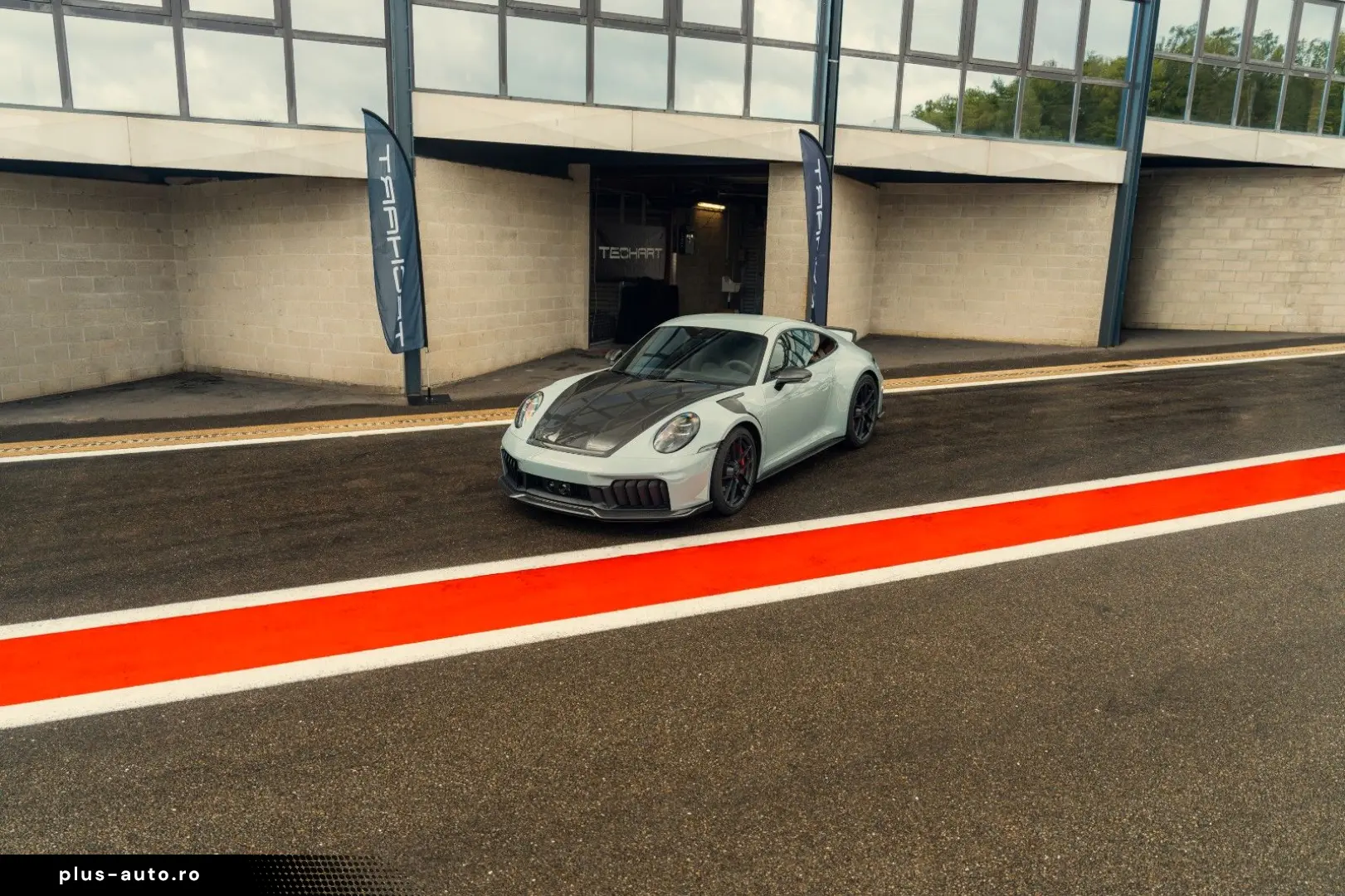 PORSCHE TECHART Carbon Aero Kit