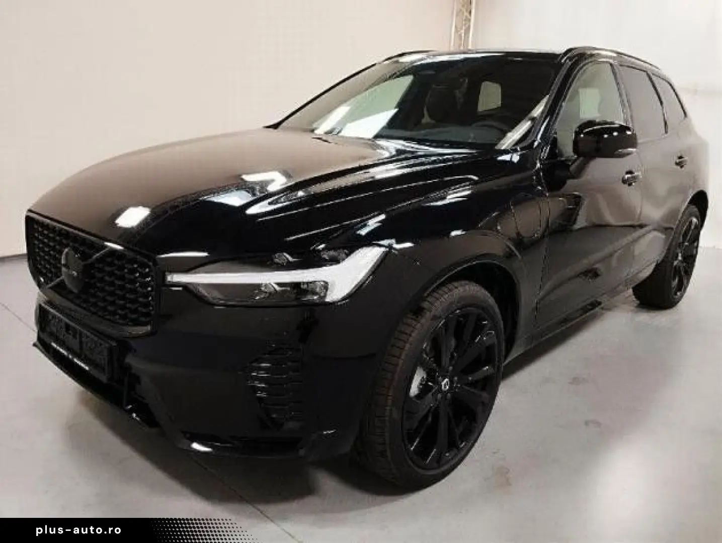VOLVO XC60 Plus Black Edition Plug-In Hybrid