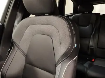 VOLVO XC60 Plus Black Edition Plug-In Hybrid