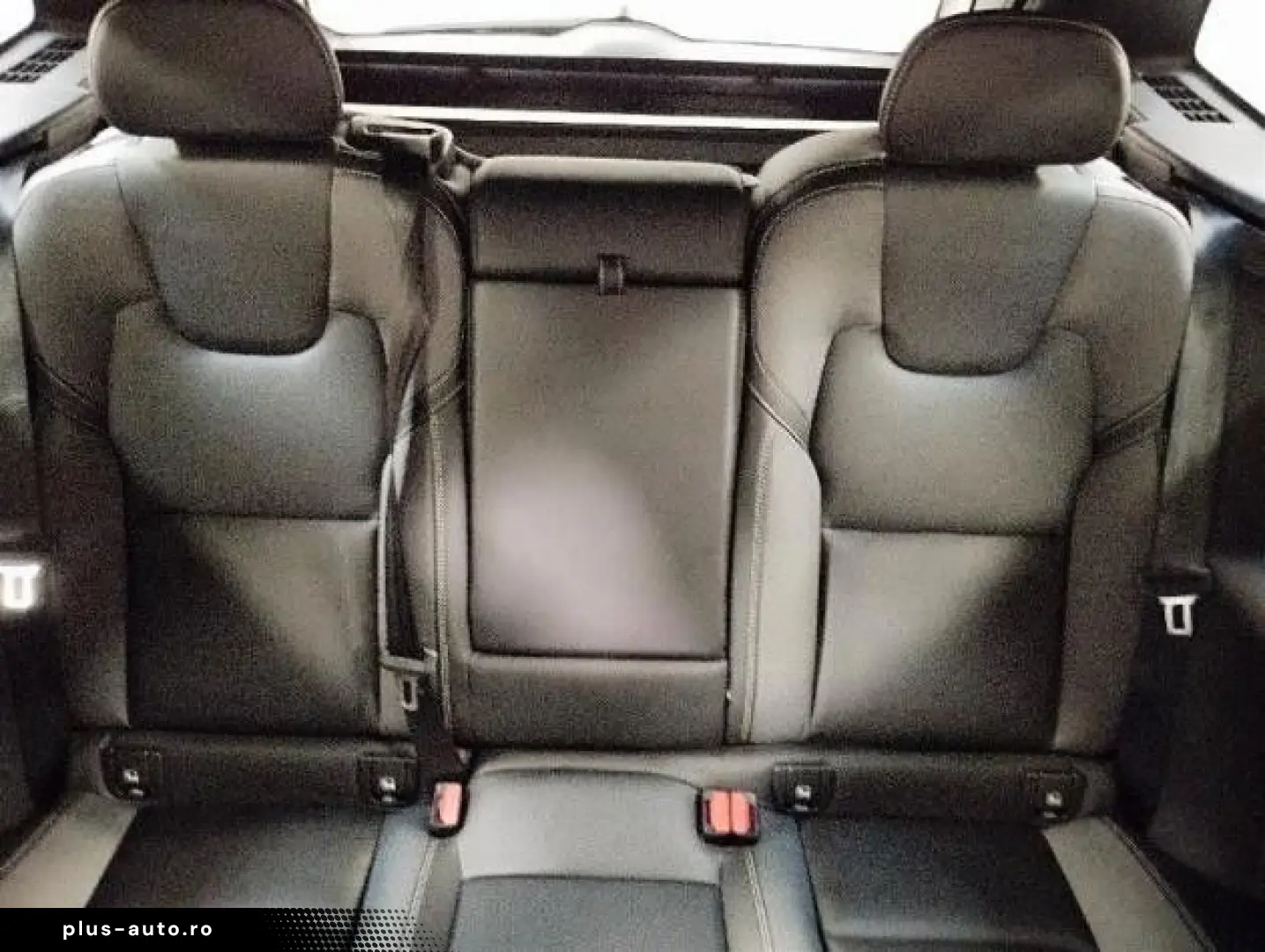 VOLVO XC60 Plus Black Edition Plug-In Hybrid