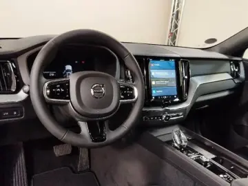 VOLVO XC60 Plus Black Edition Plug-In Hybrid