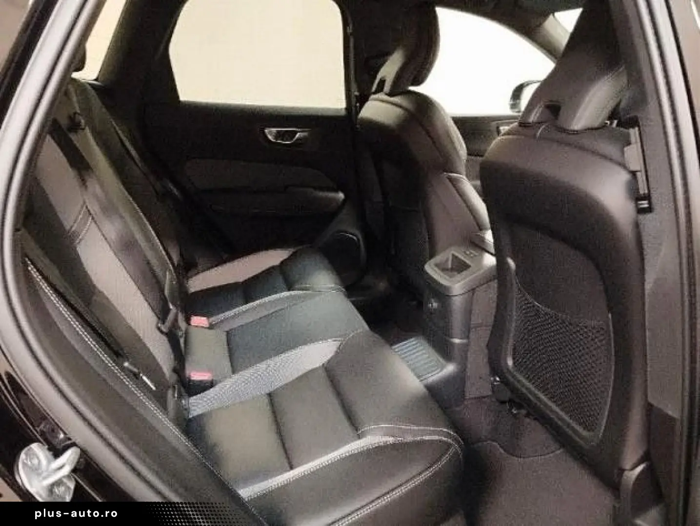 VOLVO XC60 Plus Black Edition Plug-In Hybrid