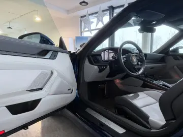 PORSCHE 911  992.2 Carrera Cabriolet  Matrix-LED ACC