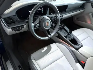 PORSCHE 911  992.2 Carrera Cabriolet  Matrix-LED ACC