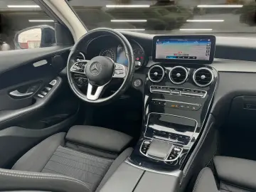 Mercedes-Benz GLC 300d 4MATIC 9G-Tronic Avantgarde