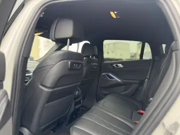 BMW X6 xDrive 30 d M Sport ICONIC GLOW