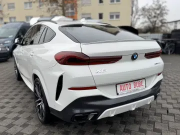 BMW X6 xDrive 30 d M Sport ICONIC GLOW
