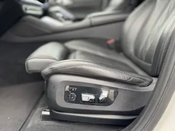 BMW X6 xDrive 30 d M Sport ICONIC GLOW