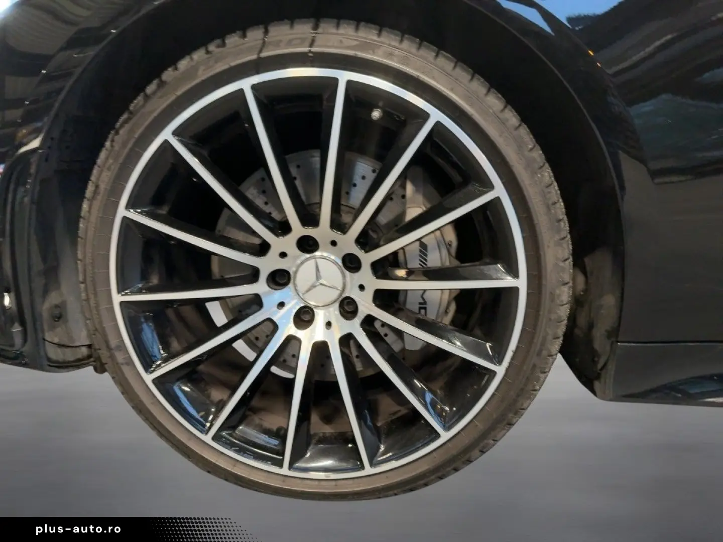 MERCEDES-BENZ CLS 53 4M Burm KeyGo MBeam TWA 360 Night SHD