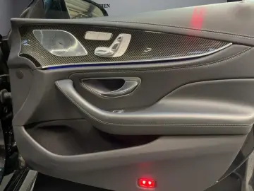 MERCEDES-BENZ CLS 53 4M Burm KeyGo MBeam TWA 360 Night SHD