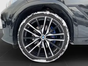 BMW X6 xDrive30d M Sport Laser Driving