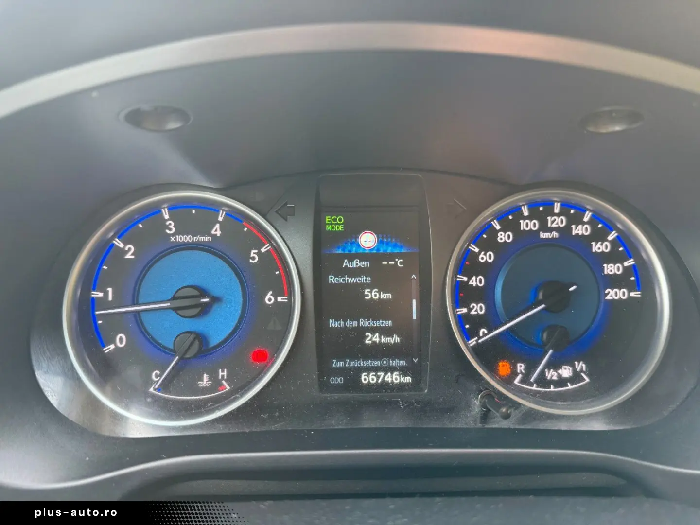 TOYOTA Hilux 2 4 Double Cab Comfort 4x4  GARANTIE  AHK