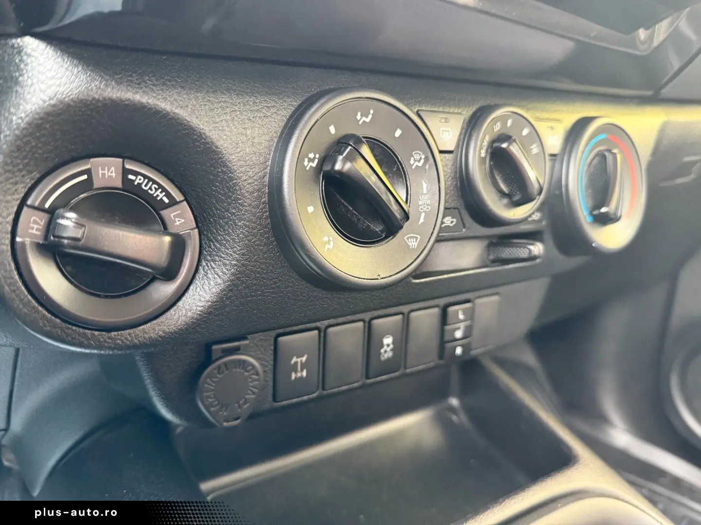 TOYOTA Hilux 2 4 Double Cab Comfort 4x4  GARANTIE  AHK