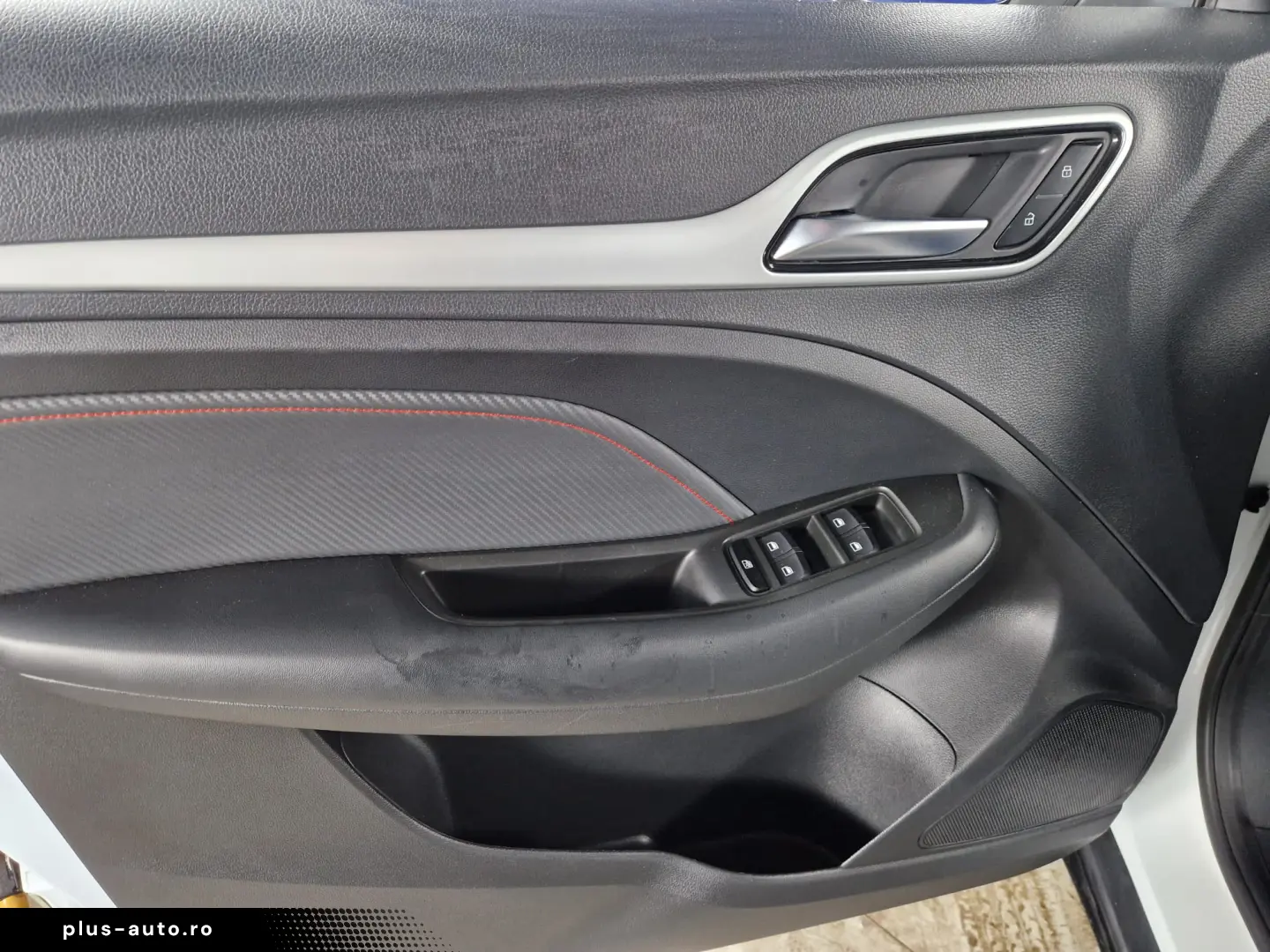 MG ZS EXLUSIVE 1.0 T-GDI 112CP 2023