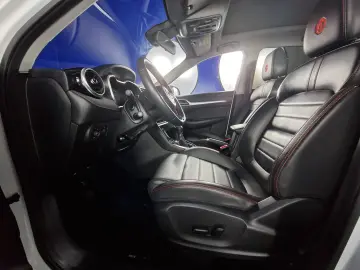 MG ZS EXLUSIVE 1.0 T-GDI 112CP 2023