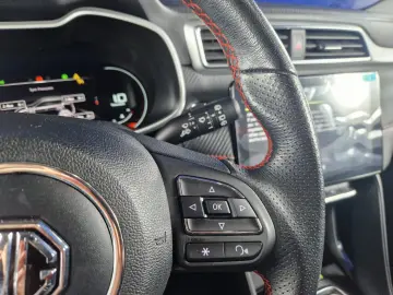 MG ZS EXLUSIVE 1.0 T-GDI 112CP 2023