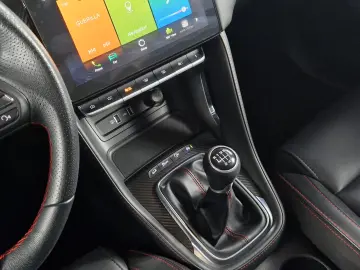 MG ZS EXLUSIVE 1.0 T-GDI 112CP 2023