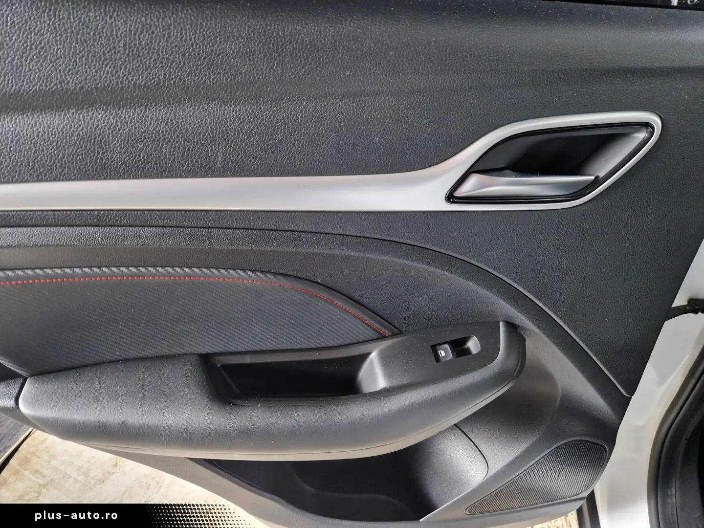 MG ZS EXLUSIVE 1.0 T-GDI 112CP 2023