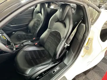 FERRARI F8 Carbon Paket JBL Lift