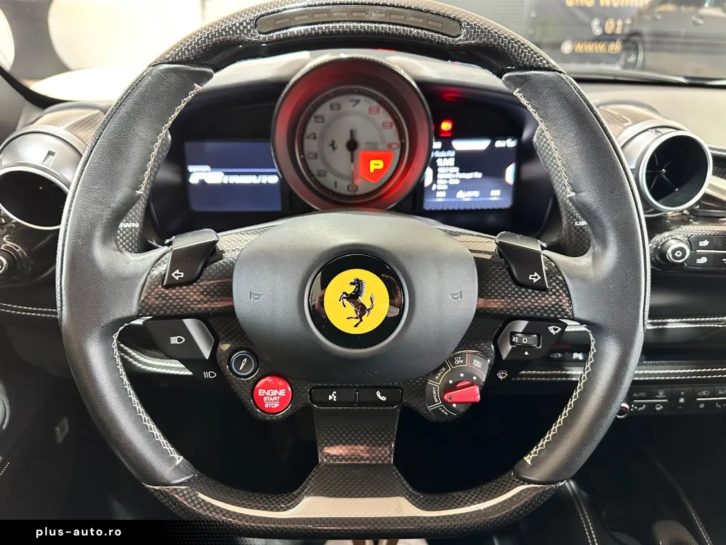 FERRARI F8 Carbon Paket JBL Lift