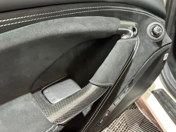 FERRARI F8 Carbon Paket JBL Lift