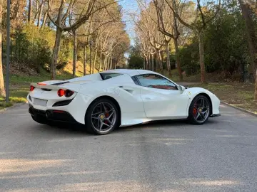 FERRARI F8 Spider Carbon Lift Display CAM el Seats