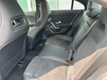 MERCEDES-BENZ CLA 200 Coupé AMG  CAM KEYLESS LED PDC MBUX