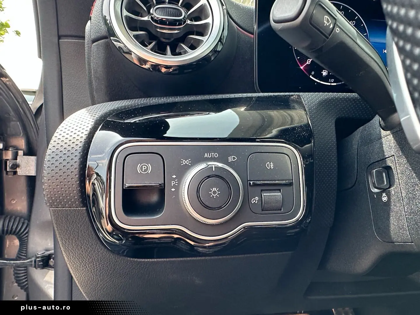 MERCEDES-BENZ CLA 200 Coupé AMG  CAM KEYLESS LED PDC MBUX