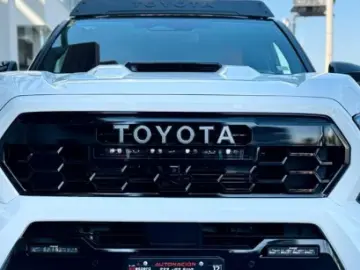 Toyota Tacoma TRD PRO HEV