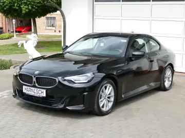 BMW 220i Coupé Advantage   M-Lenkrad Live Cockpit
