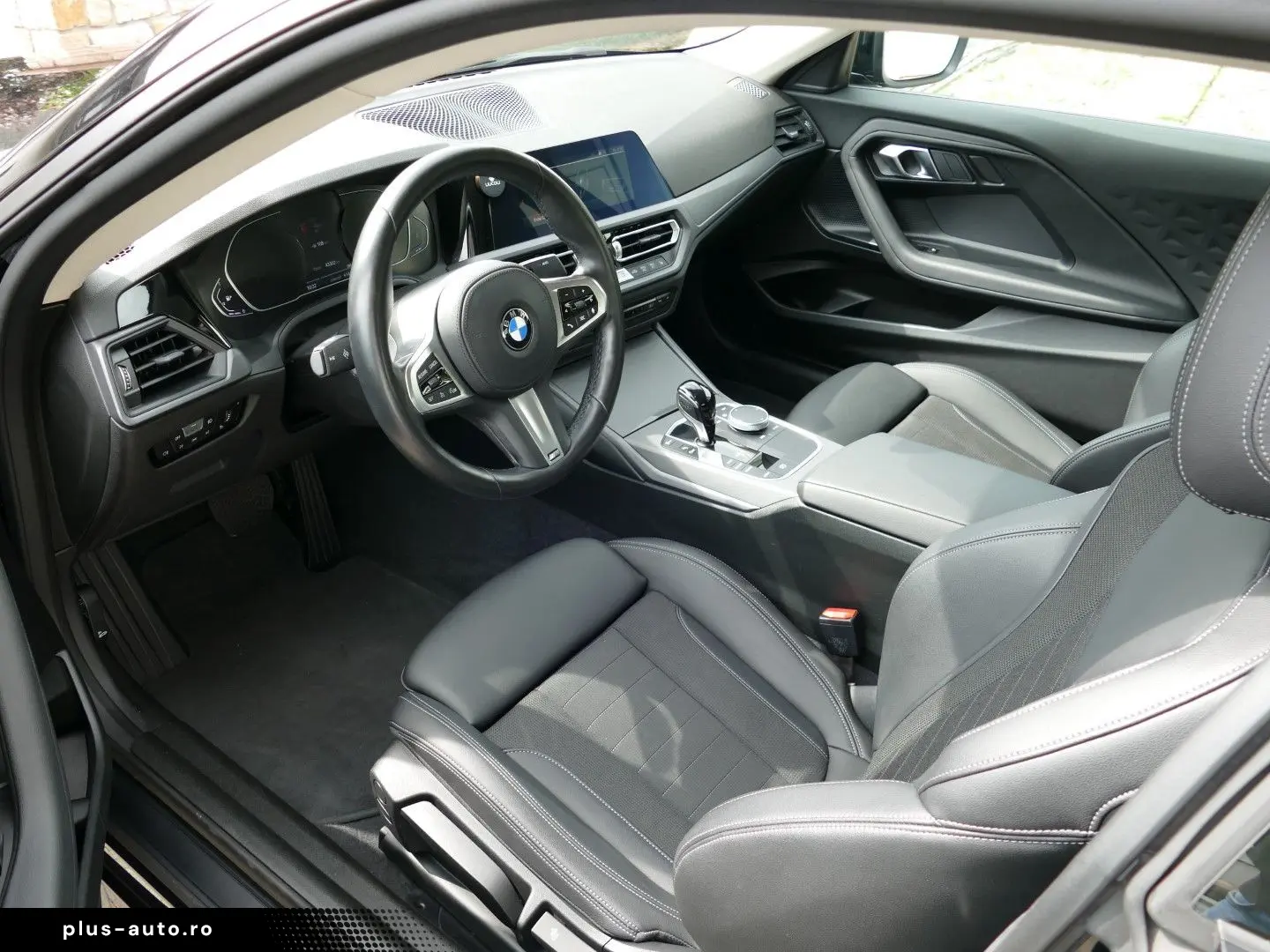 BMW 220i Coupé Advantage   M-Lenkrad Live Cockpit