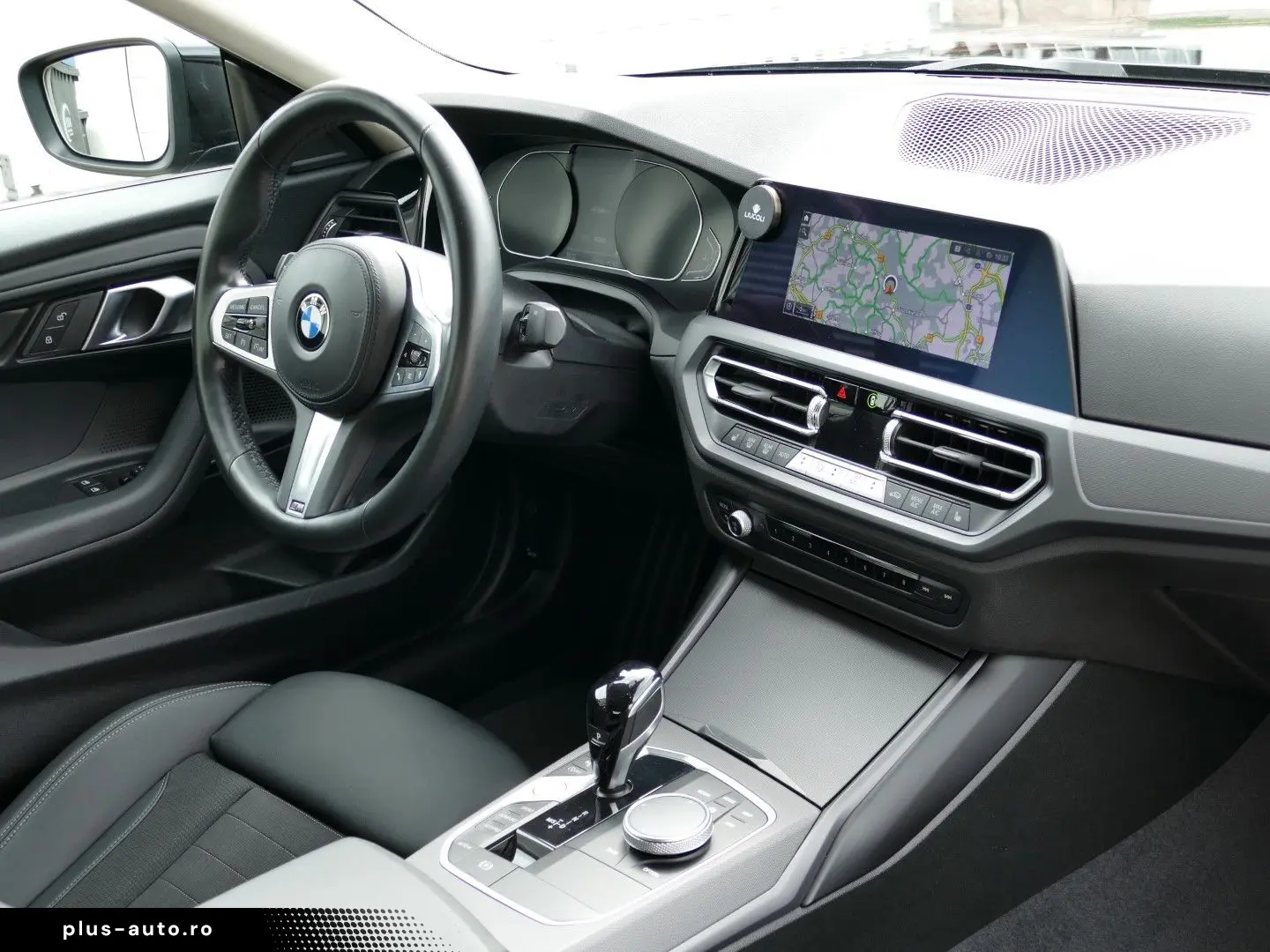 BMW 220i Coupé Advantage   M-Lenkrad Live Cockpit