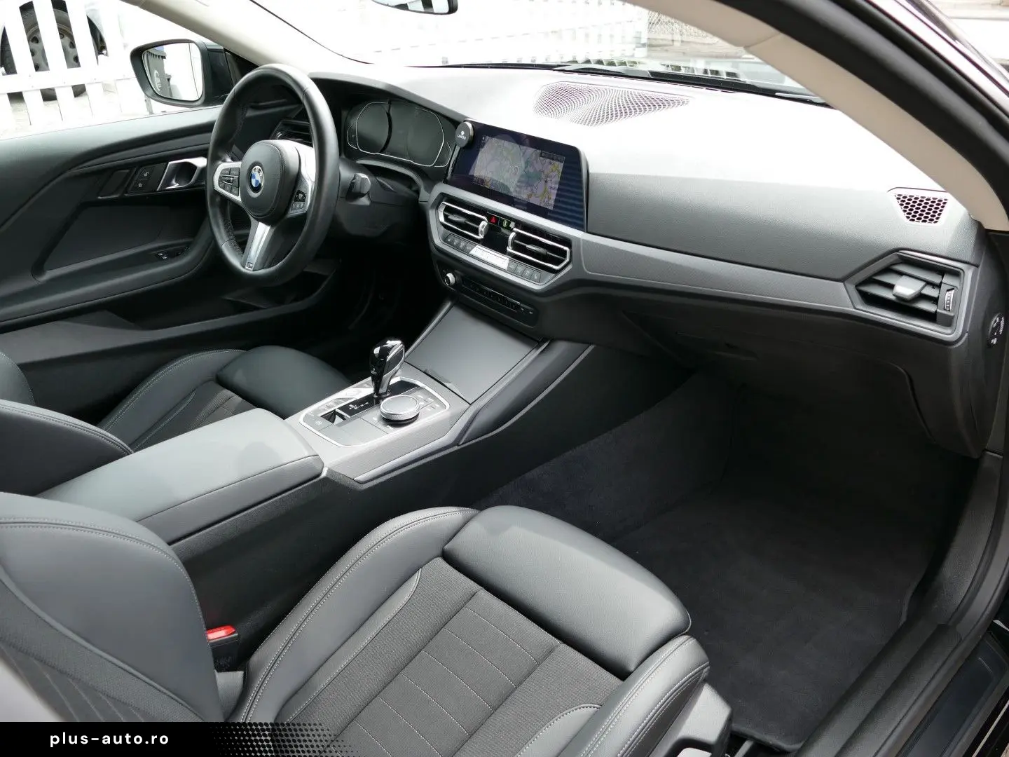 BMW 220i Coupé Advantage   M-Lenkrad Live Cockpit