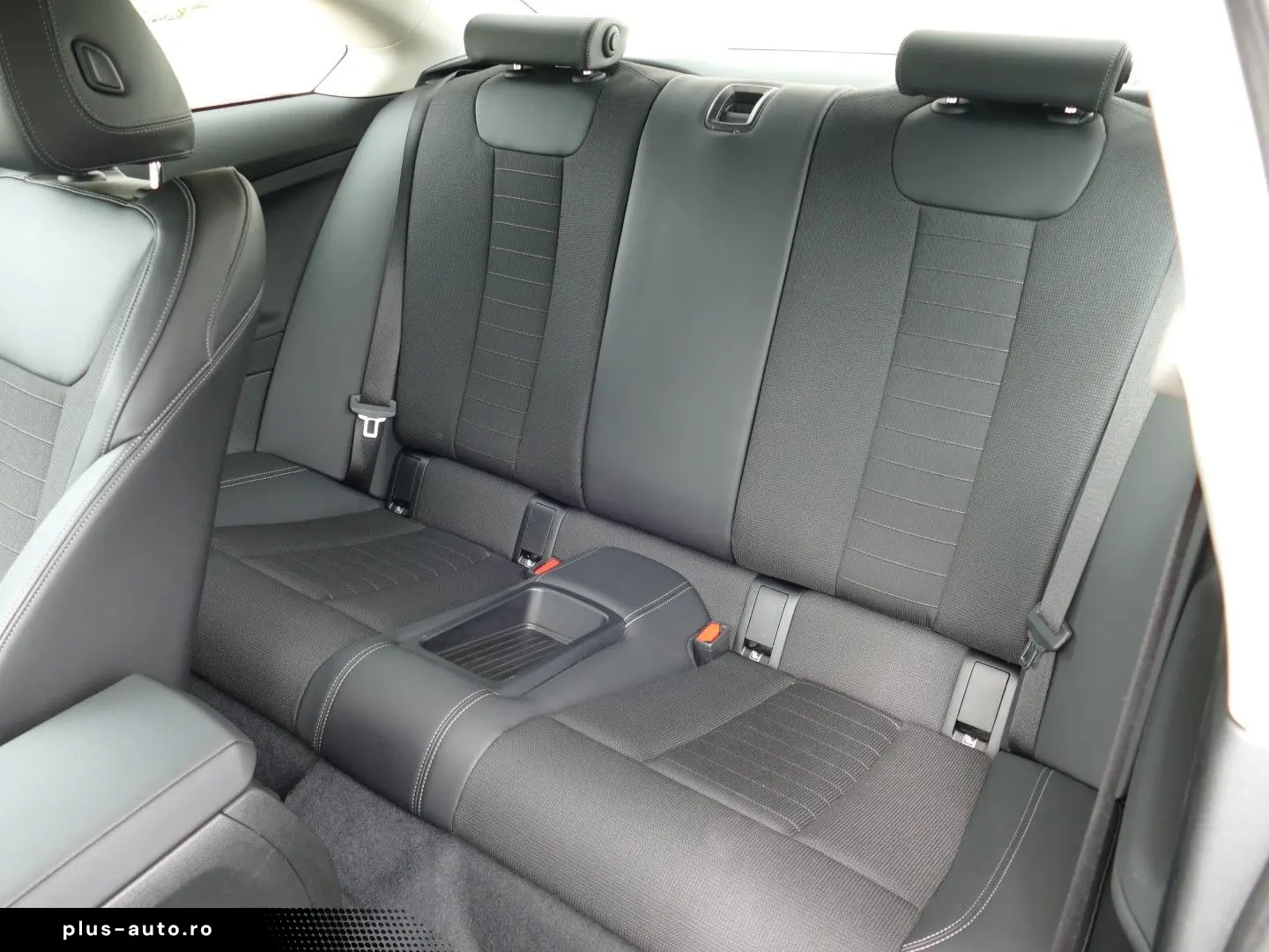 BMW 220i Coupé Advantage   M-Lenkrad Live Cockpit