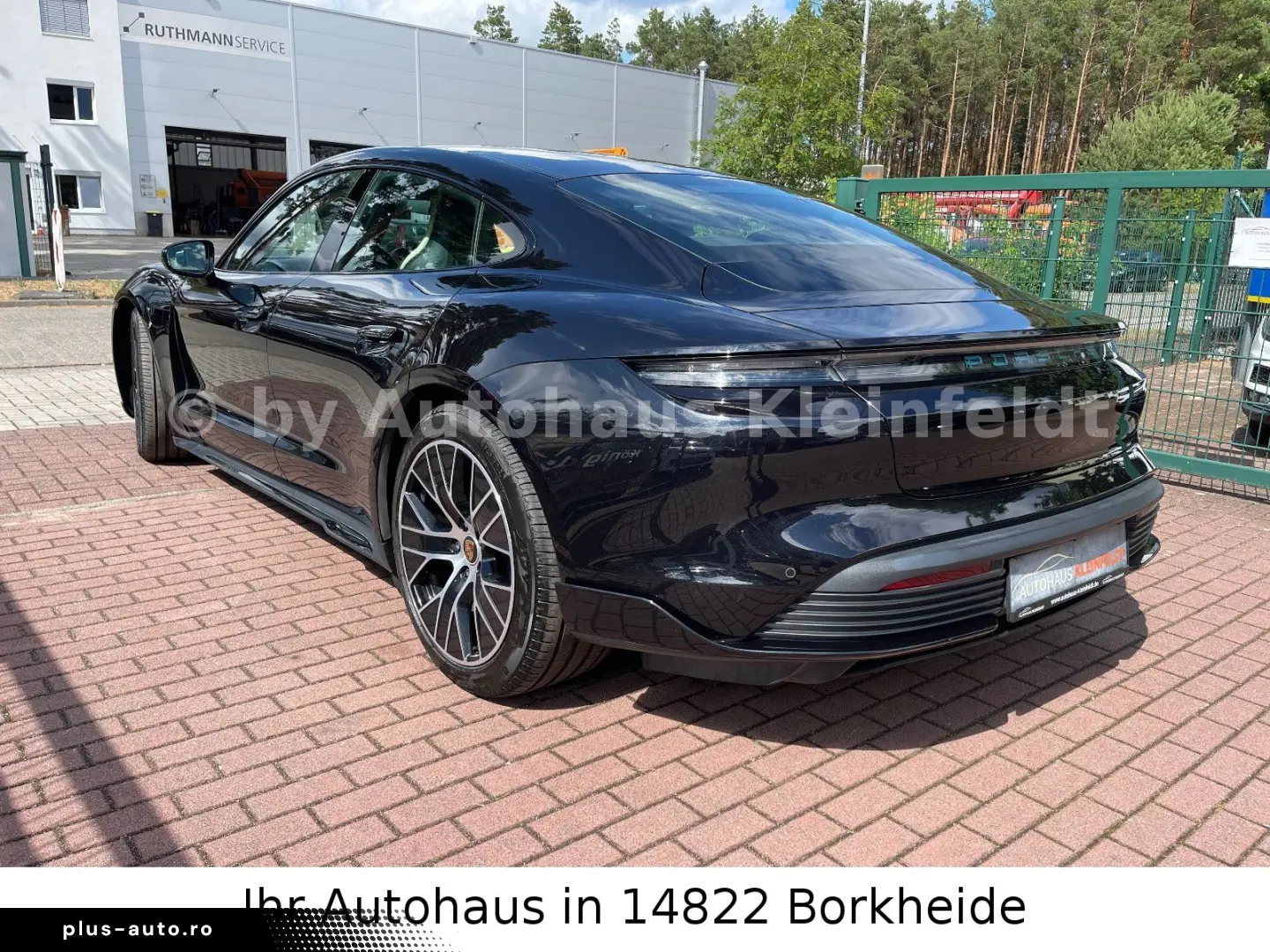 PORSCHE Taycan 4 S  MATRIX PANO BOSE CHRONO ACC CAM