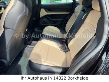PORSCHE Taycan 4 S  MATRIX PANO BOSE CHRONO ACC CAM
