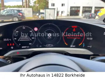PORSCHE Taycan 4 S  MATRIX PANO BOSE CHRONO ACC CAM