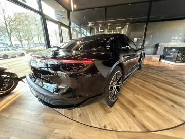 PORSCHE Taycan  Approved Kamera Tempostat Aero20Zoll