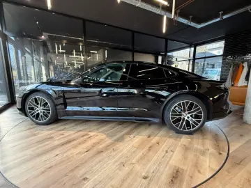 PORSCHE Taycan  Approved Kamera Tempostat Aero20Zoll