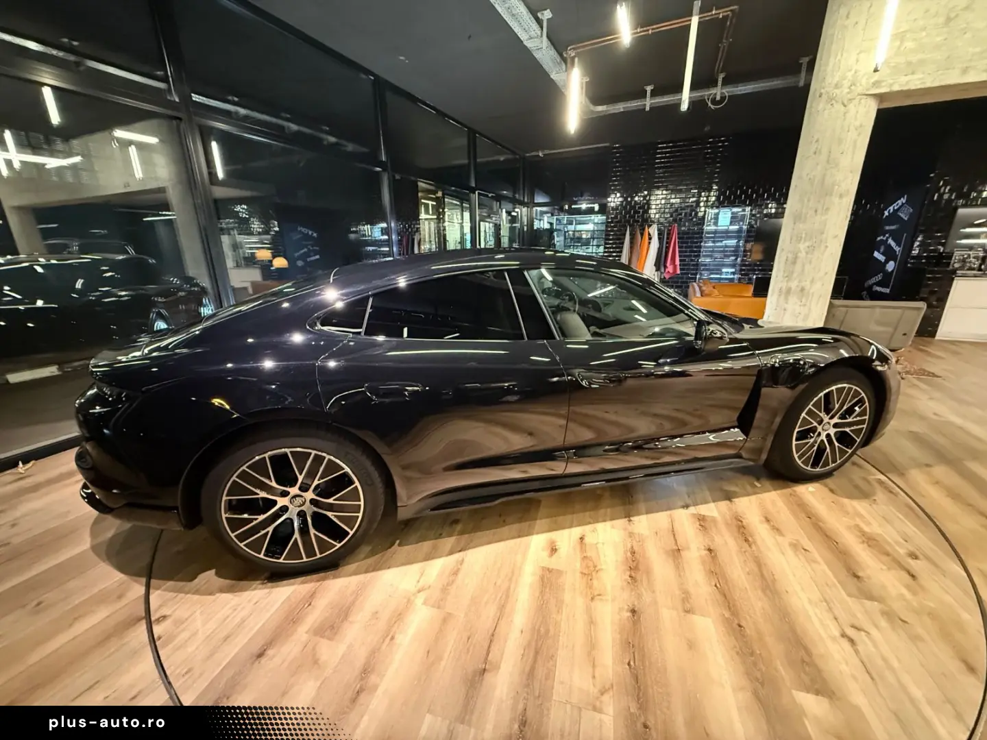 PORSCHE Taycan  Approved Kamera Tempostat Aero20Zoll