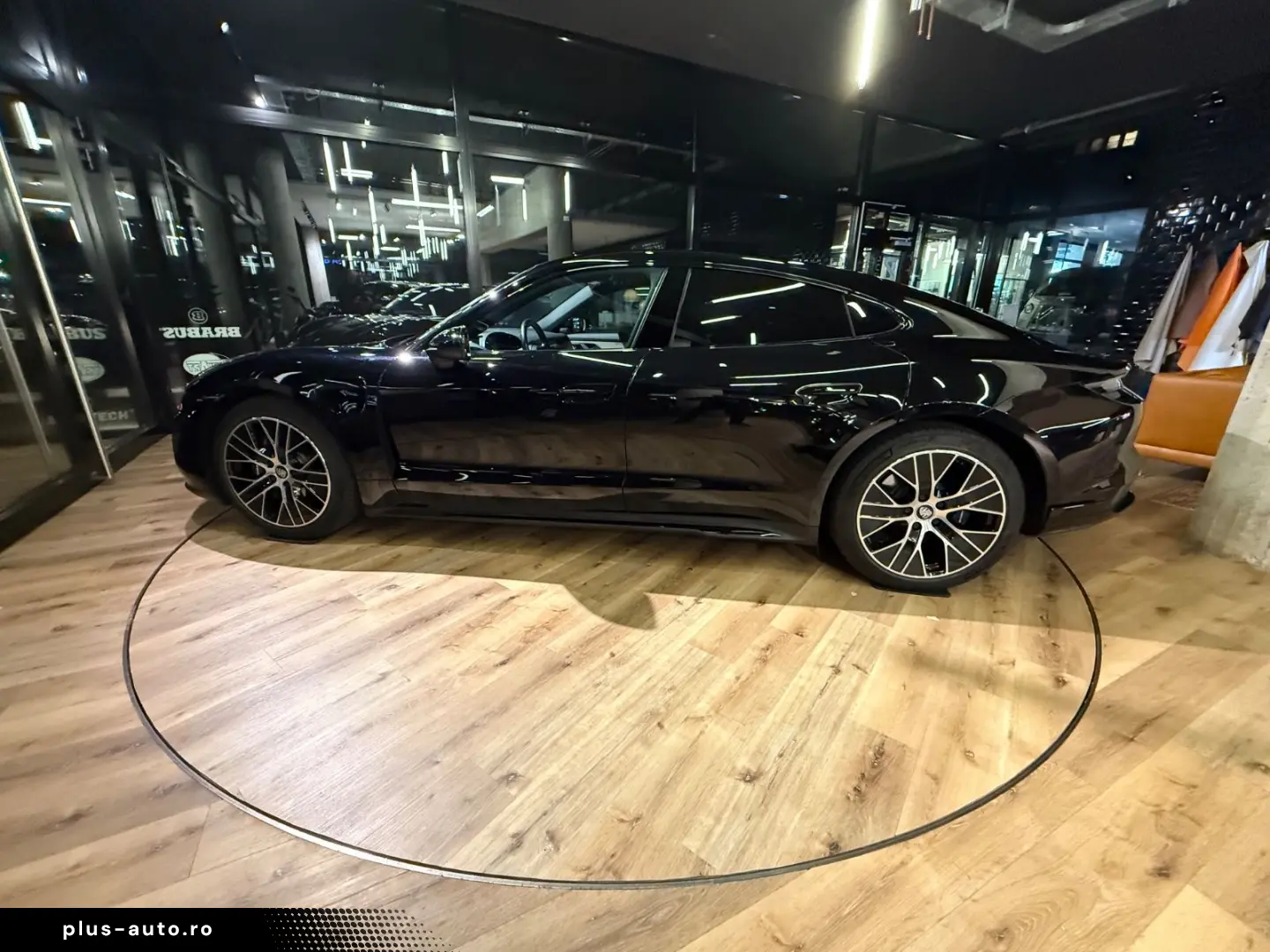 PORSCHE Taycan  Approved Kamera Tempostat Aero20Zoll