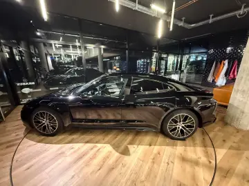 PORSCHE Taycan  Approved Kamera Tempostat Aero20Zoll