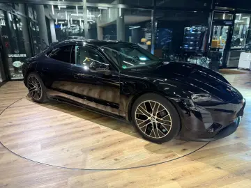 PORSCHE Taycan  Approved Kamera Tempostat Aero20Zoll