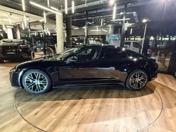 PORSCHE Taycan  Approved Kamera Tempostat Aero20Zoll