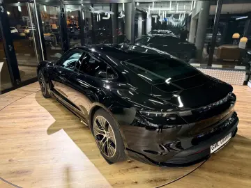 PORSCHE Taycan  Approved Kamera Tempostat Aero20Zoll