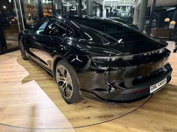 PORSCHE Taycan  Approved Kamera Tempostat Aero20Zoll