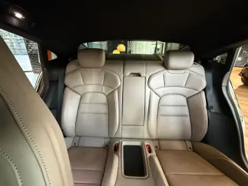 PORSCHE Taycan  Approved Kamera Tempostat Aero20Zoll