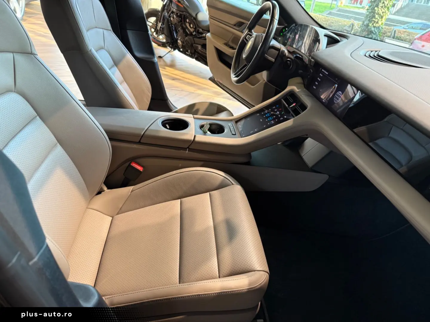 PORSCHE Taycan  Approved Kamera Tempostat Aero20Zoll