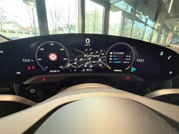 PORSCHE Taycan  Approved Kamera Tempostat Aero20Zoll